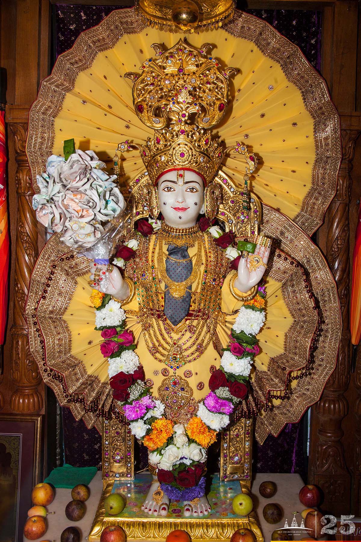 ©1987-2017 SKS Swaminarayan Temple East London